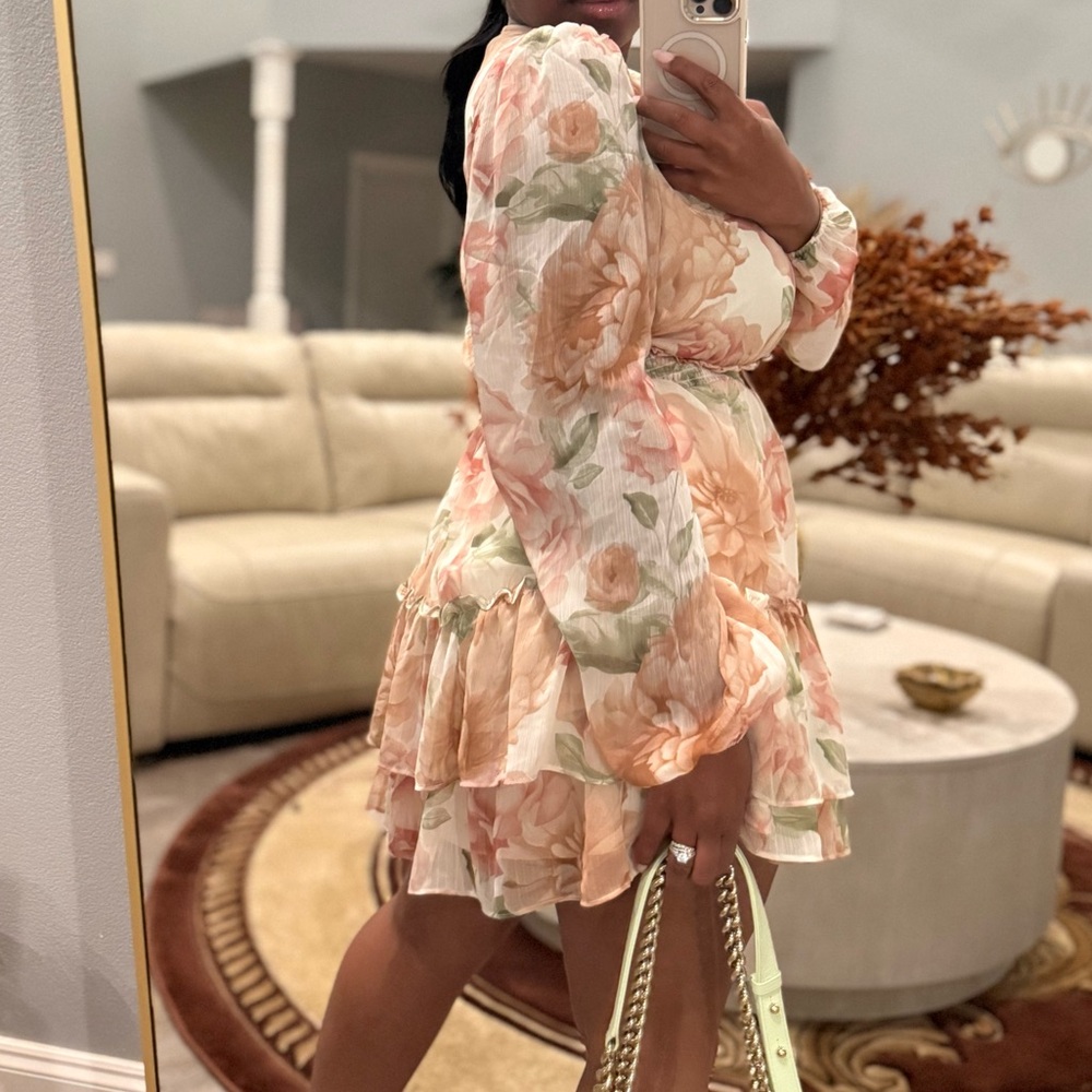 Charming Floral Dress in Cream and Peach